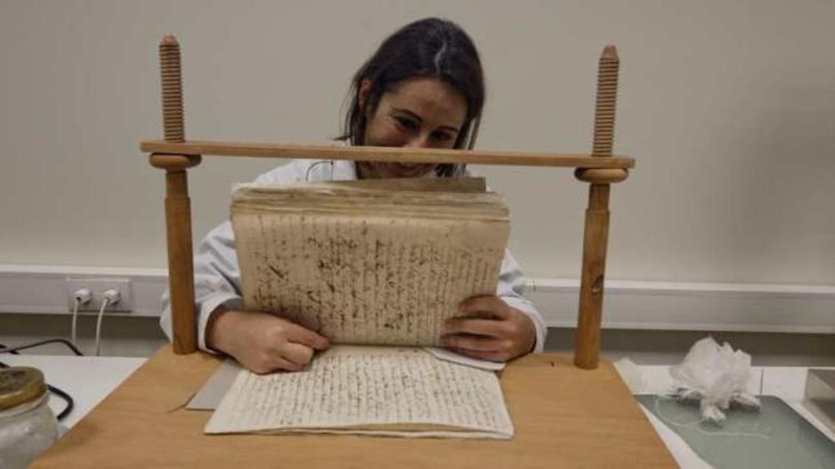 El laboratorio de papel de Alicante ya ha recuperado 113 documentos