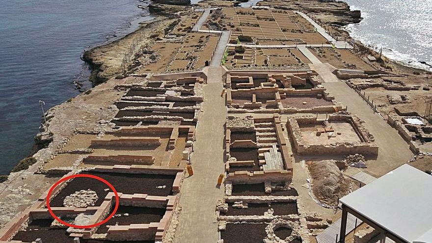 Vista de la Illeta, con el horno rodeado por un círculo. | ARCHIVO MARQ