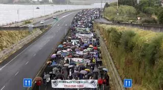 Multitudinaria protesta en Pontevedra contra la planta de Altri: “Es como Ence”