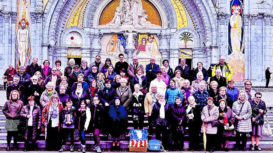 Peregrinació a Lourdes Celebració dels 50 anys del viatge