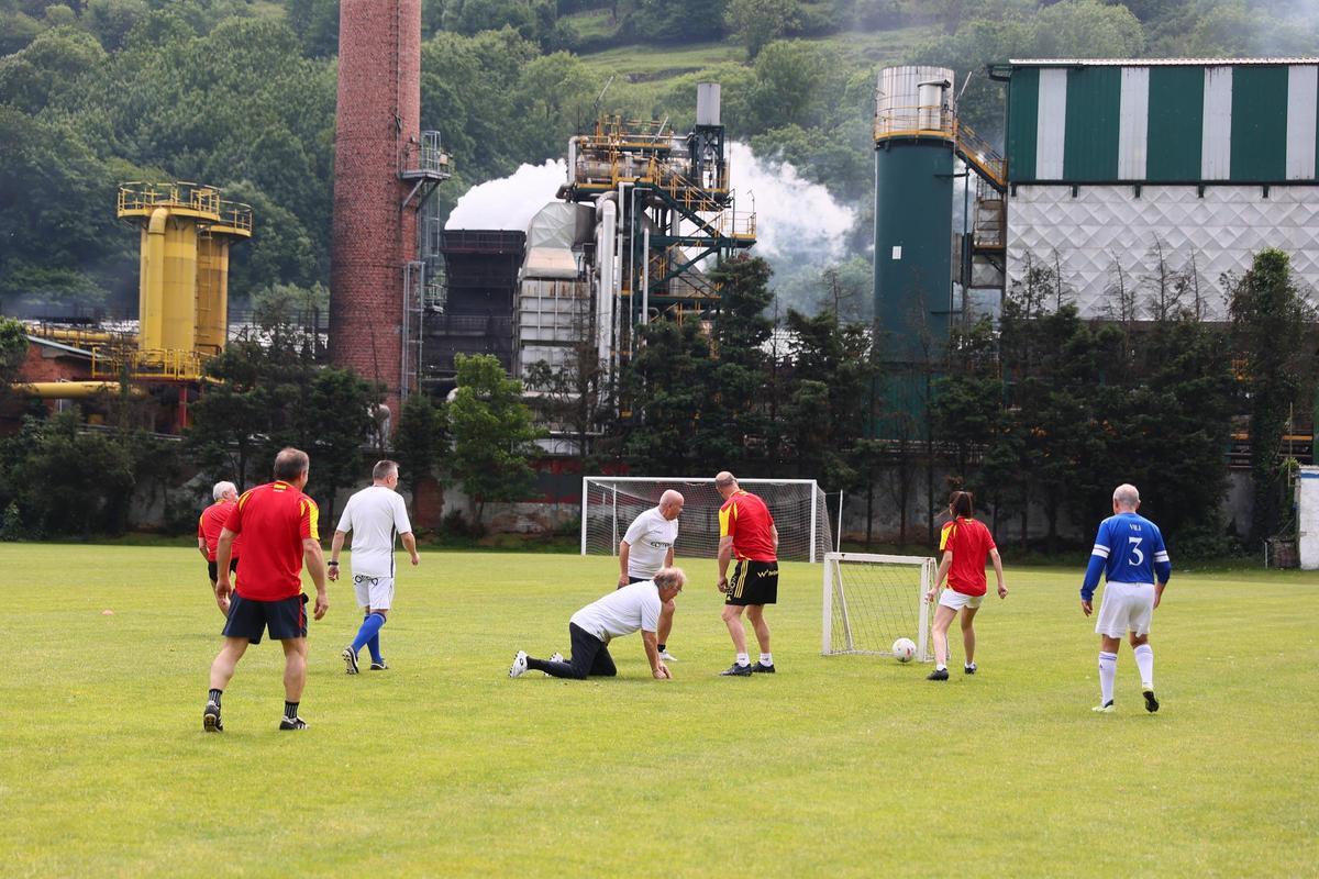 En imágenes: Los héroes que levantaron el único título de la historia del Real Oviedo se reencuentran 41 años después: así fue la "histórica y divertida" reunión