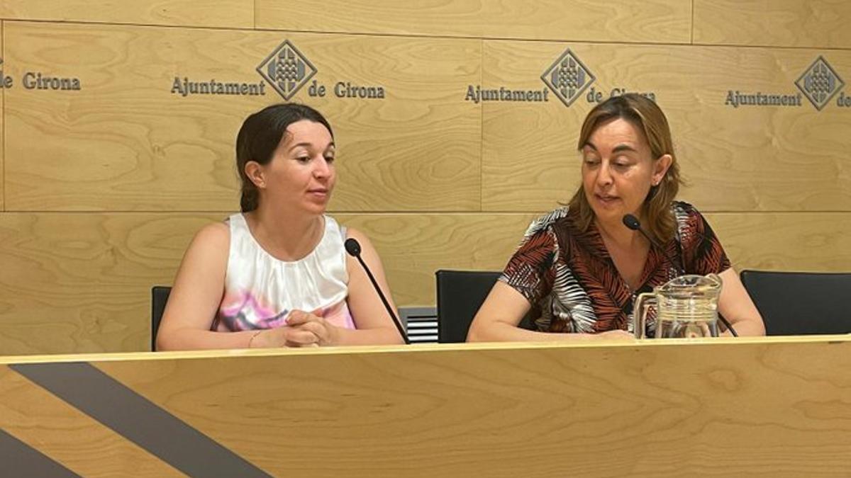 Bea Esporrín i Sílvia Paneque en la roda de premsa d'aquest matí.