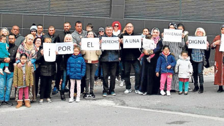 Cincuenta familias reclaman a San Miguel de Salinas que genere vivienda pública