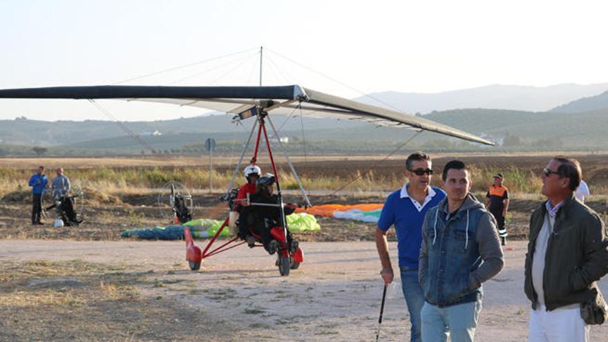 Vuelo de parapentes.