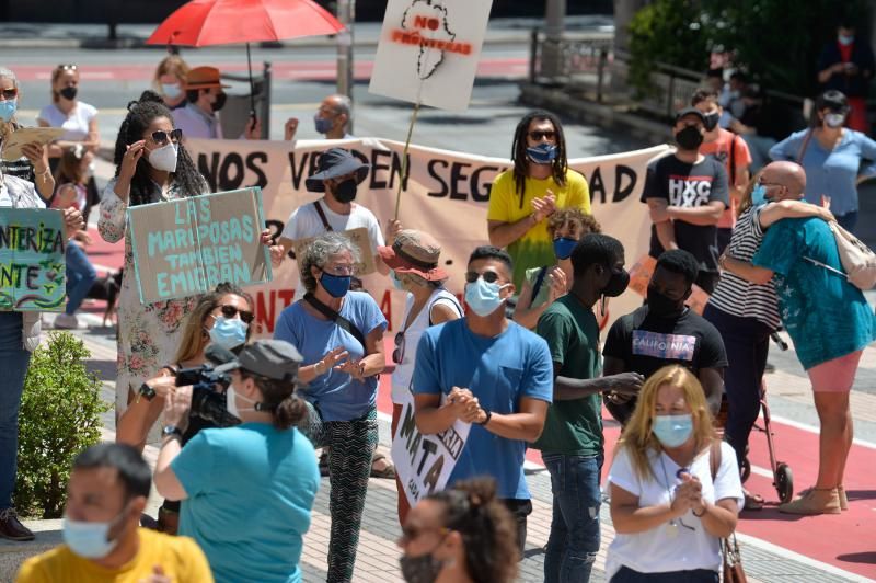 Concentración 'Canarias no es una jaula'