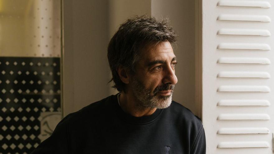 El escritor Juan del Val,
ganador del último premio
Planeta y tertuliano,
en Madrid.  | |  ALBA VIGARY