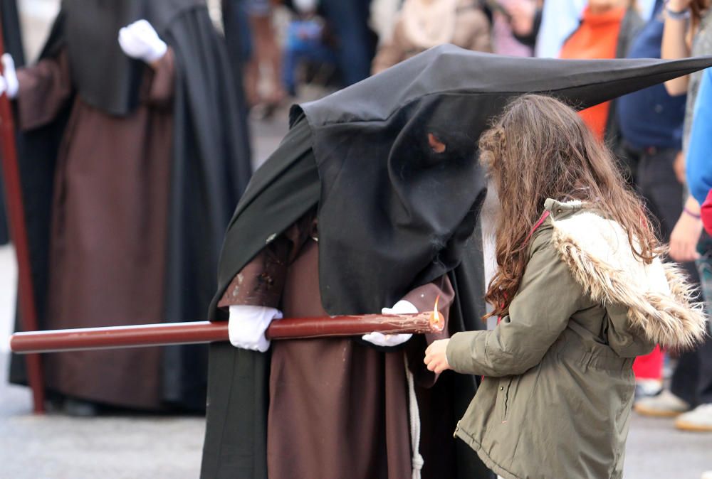 Álex Zea, Gregorio Torres y José Luis Arciniega captan los 'otros' momentos de la Semana Santa de Málaga