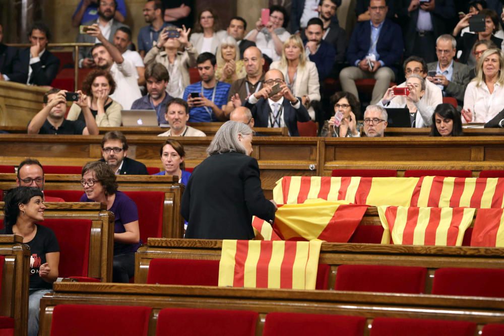 Ple del Parlament d'aprovació de la llei del referèndum