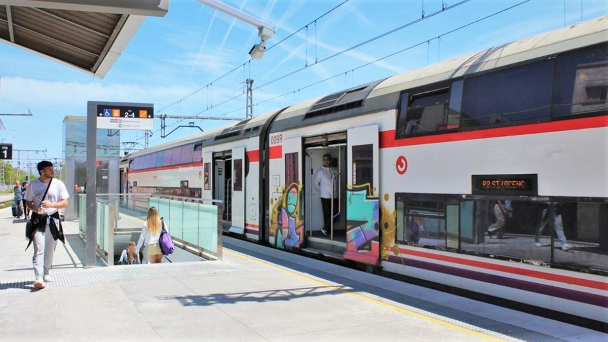 Adif invertirà 10 milions d’euros més a reforçar l’estació del centre de Castelldefels Adif invertirà 10 milions d’euros més a reforçar l’estació del centre de Castelldefels
