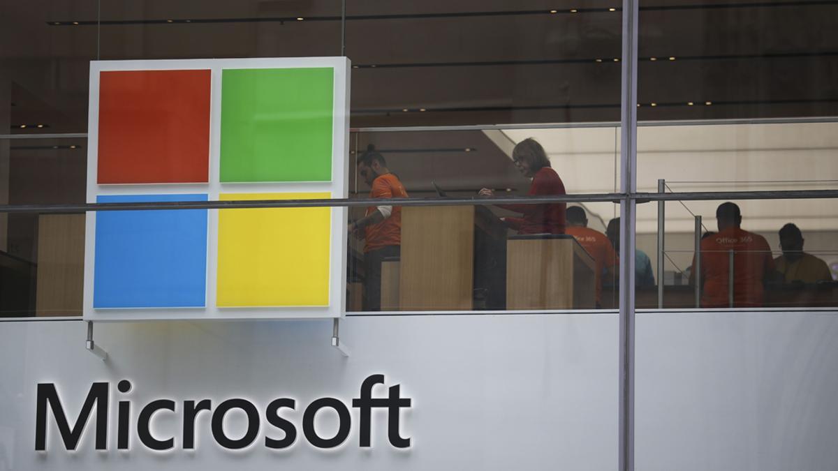 NEW YORK, NY - JUNE 4: The Microsoft store on Fifth Avenue in Midtown Manhattan is shown June 4, 2018 in New York City. Microsoft officially announced today an agreement to buy GitHub, a code repository company popular with software developers, for $7.5 billion in stock.   Drew Angerer/Getty Images/AFP == FOR NEWSPAPERS, INTERNET, TELCOS &amp; TELEVISION USE ONLY ==