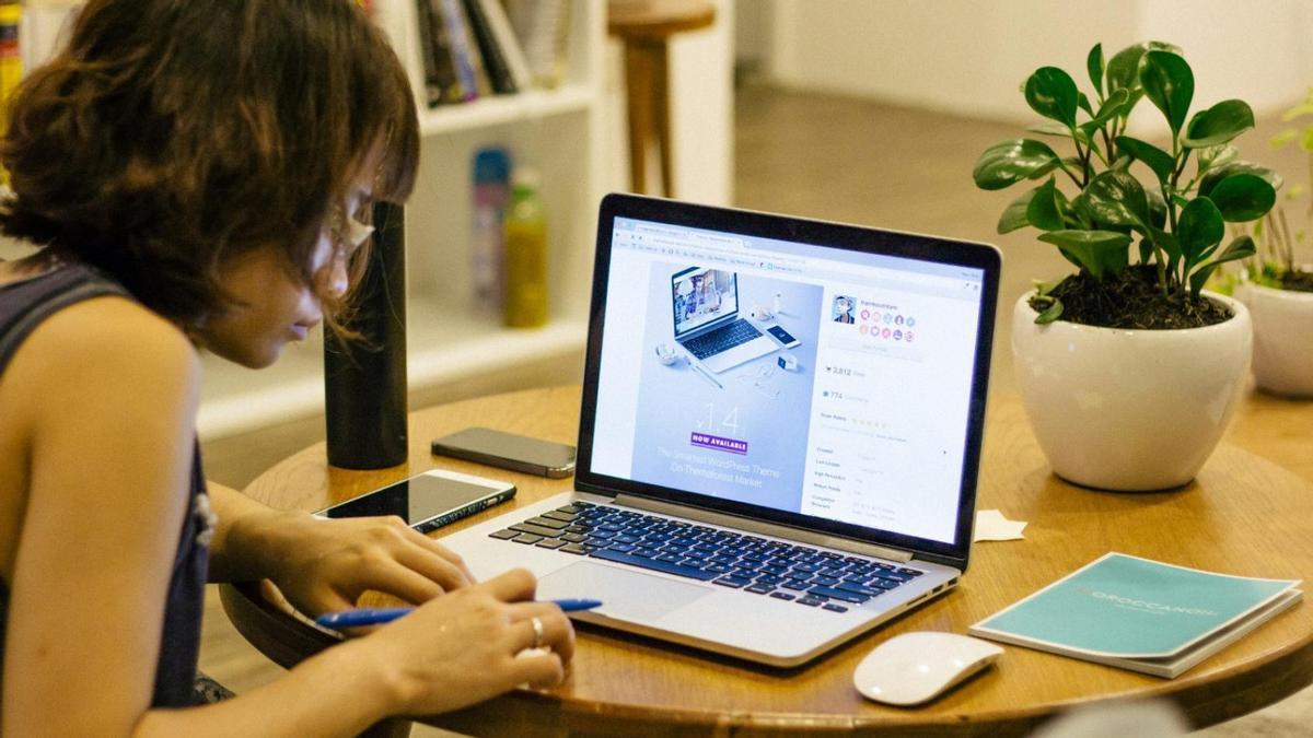 La Comunidad de Madrid invierte más de 15 millones en 132 proyectos de Inteligencia Artificial y tecnologías avanzadas para modernizar las pymes de la región.