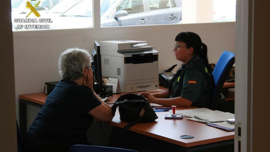 La Guardia Civil investiga a dos personas por simulación de delito en Torrevieja