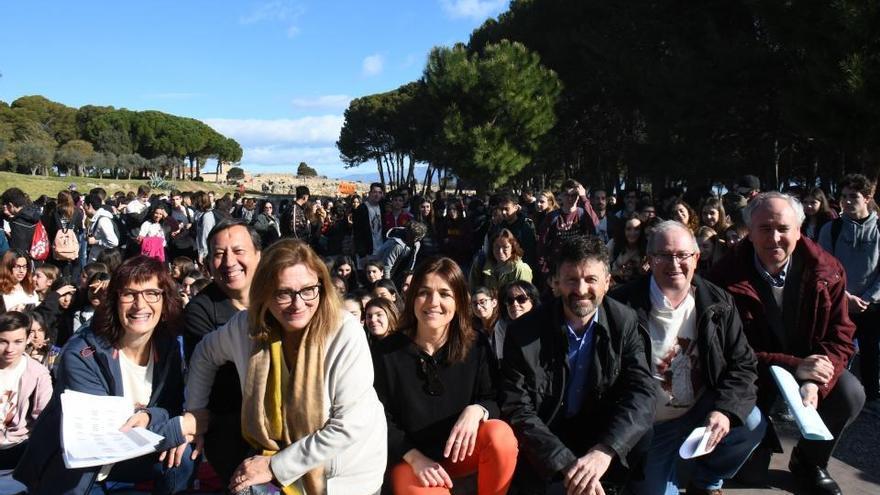 Imatge de la trobada d&#039;estudiants a Empúries