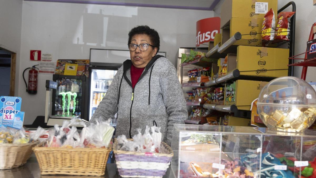 Intenta robar un quiosco de Ontinyent con una pistola de juguete y acaba huyendo