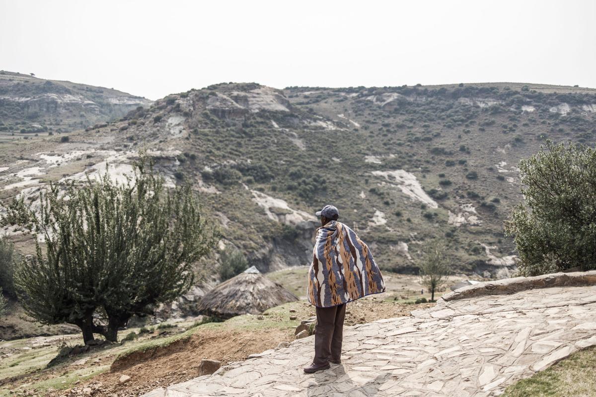 Los últimos habitantes de las cuevas de Kome, en Lesotho