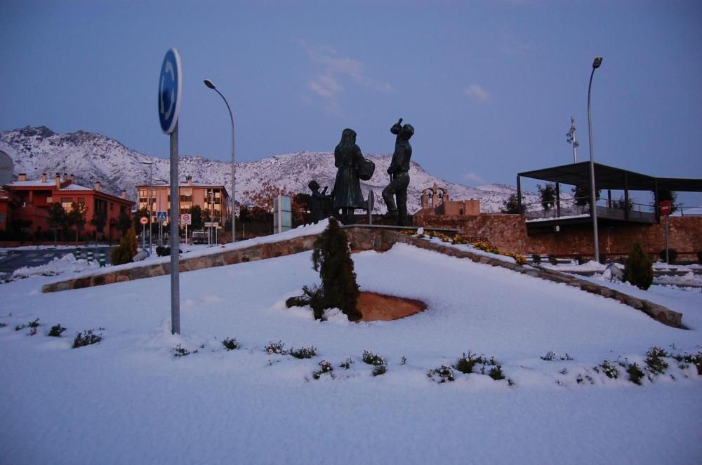 La neu va emblanquinar tota la comarca