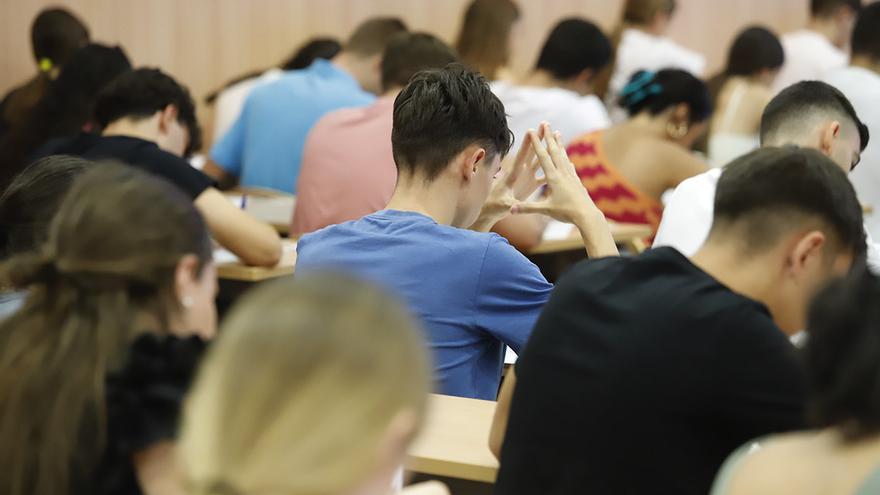 Más del 73 % de los estudiantes superan la PEvAU en Córdoba en  la convocatoria extraordinaria de julio