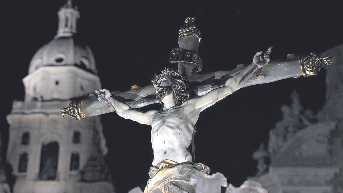 El presidente de todos los murcianos lanzó su proclama: «La Región es la gran protagonista a nivel mundial de la Semana Santa con la Magna Procesión»