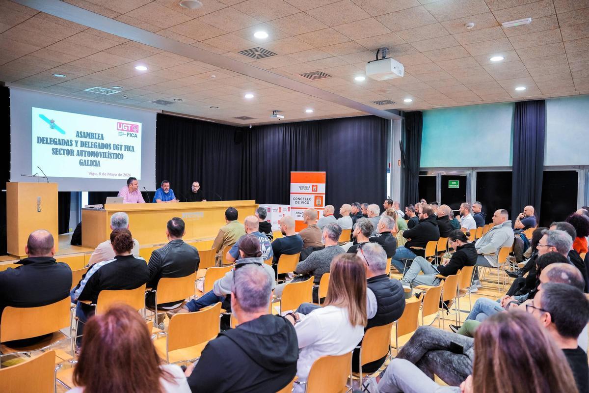 La reunión de los delegados de automoción de UGT Galicia en el Verbum, Vigo