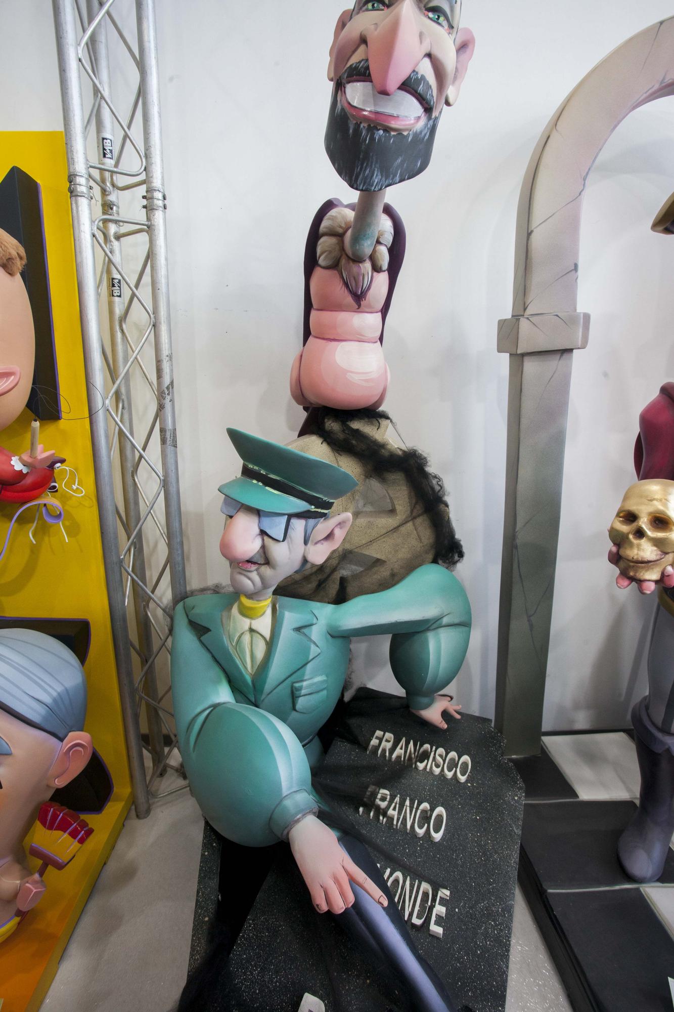 Fallas 2021. La actualidad en una Exposición del Ninot de dos años