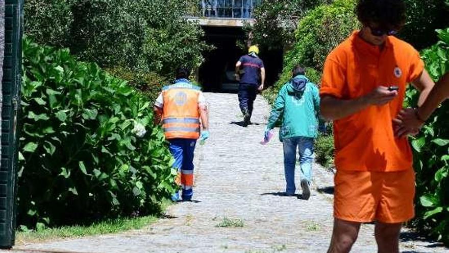 Un vecino de Vigo fallece por ahogamiento cuando podaba un árbol en su casa de Bueu