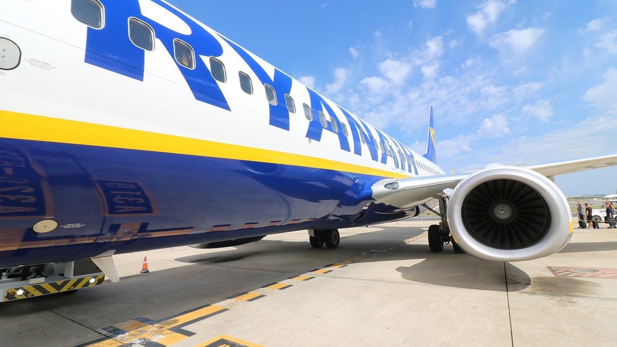 Ryanair advierte: algunos pasajeros, además del pasaporte o DNI, deberán presentar este otro documento