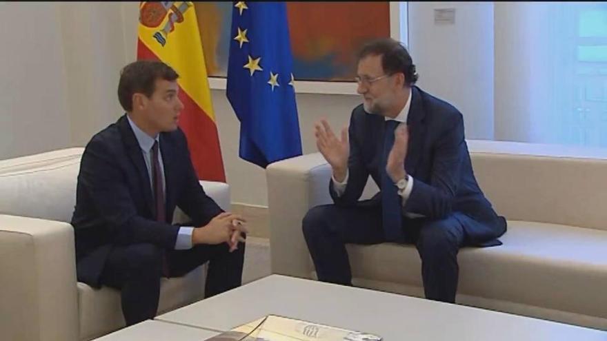 Rajoy y Rivera analizan en Moncloa la situación de Cataluña