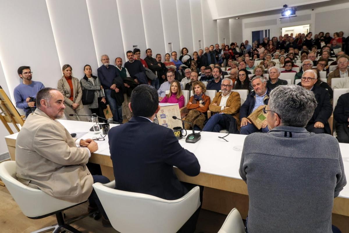 Un momento de la presentación del libro.