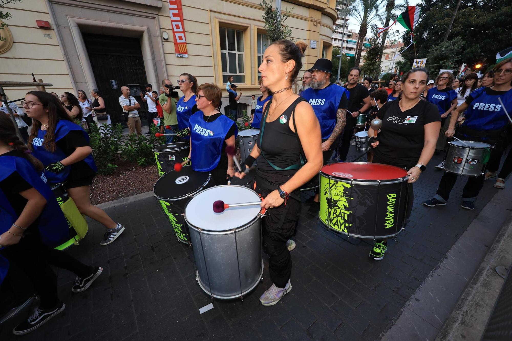 Galería de imágenes: Castellón sale a la calle en defensa de Palestina