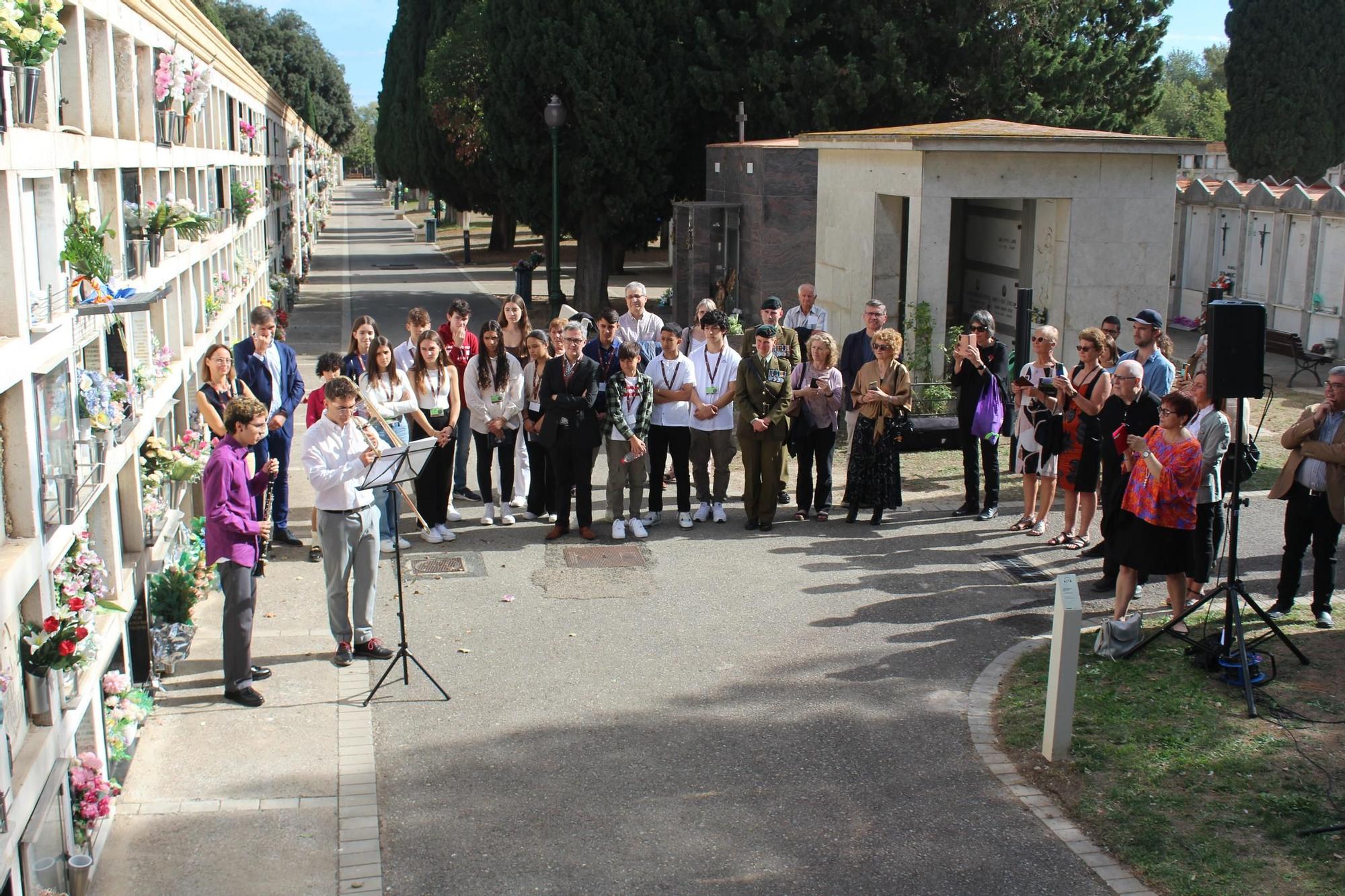 Figueres honora l'esforç de Nova Zelanda durant la II Guerra Mundial amb l'homenatge al general Miles