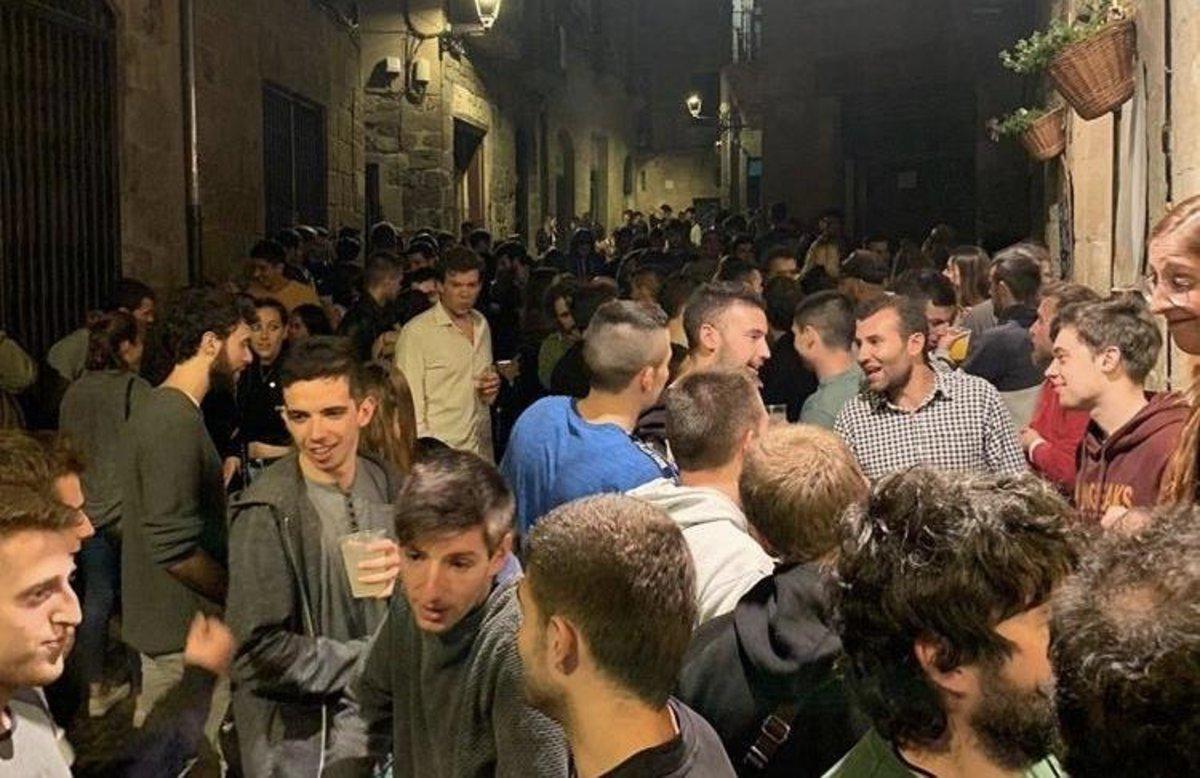 57eae860-5e44-4a30-bee7-e9984abbf448-1