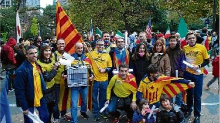 Maratonians de la Catalunya Centralomplen Central Park d&#039;estelades