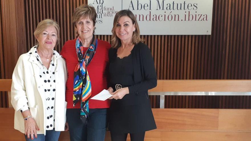 Patricia Guixot y  Maribel Martínez, de Apaac y María Matutes, de la Fundación Abel Matutes.  | FAM