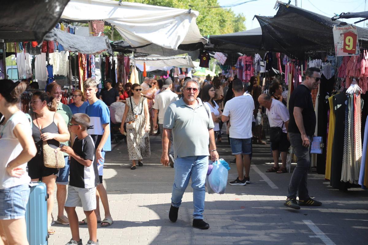Córdoba Mercadillo del Arenal el domingo