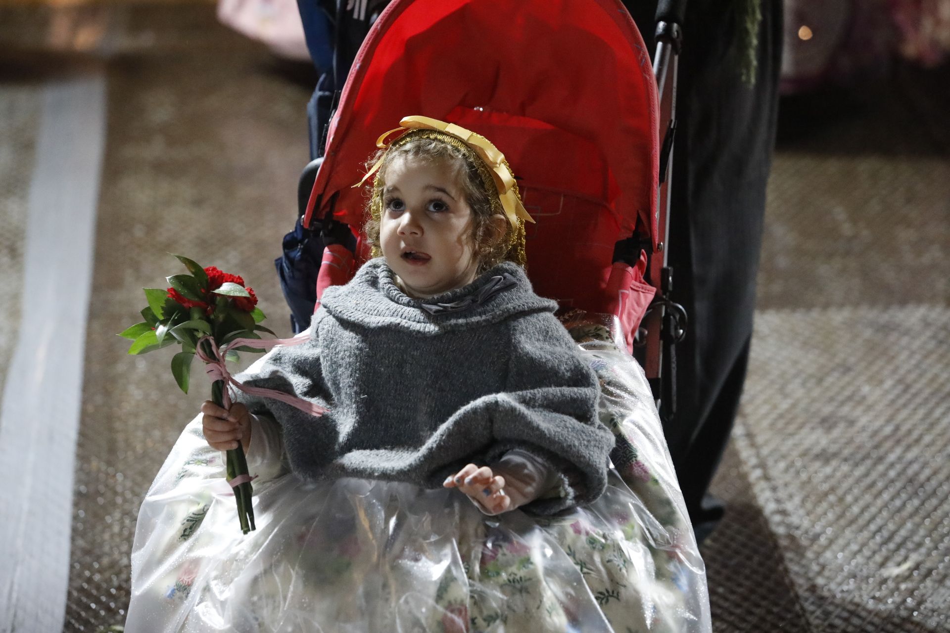 Búscate en el primer día de ofrenda por la calle Quart (entre las 20:00 a las 21:00 horas)