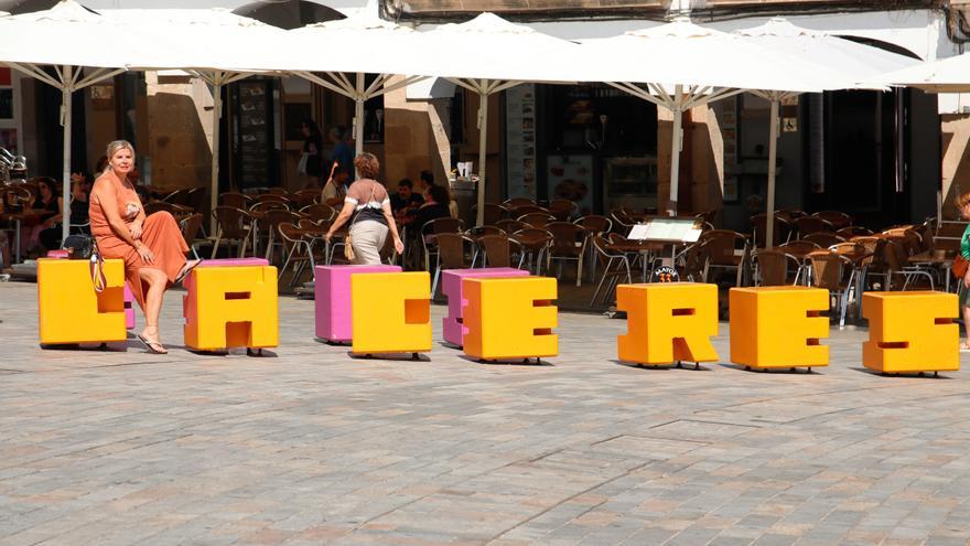 Las letras de Cáceres se instalan mañana en Maltravieso