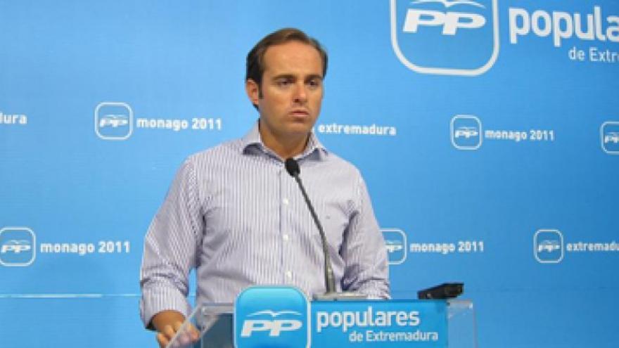 El PP de Extremadura reclama al PSOE que &quot;se espabile&quot; y colabore en la defensa del Eje 16
