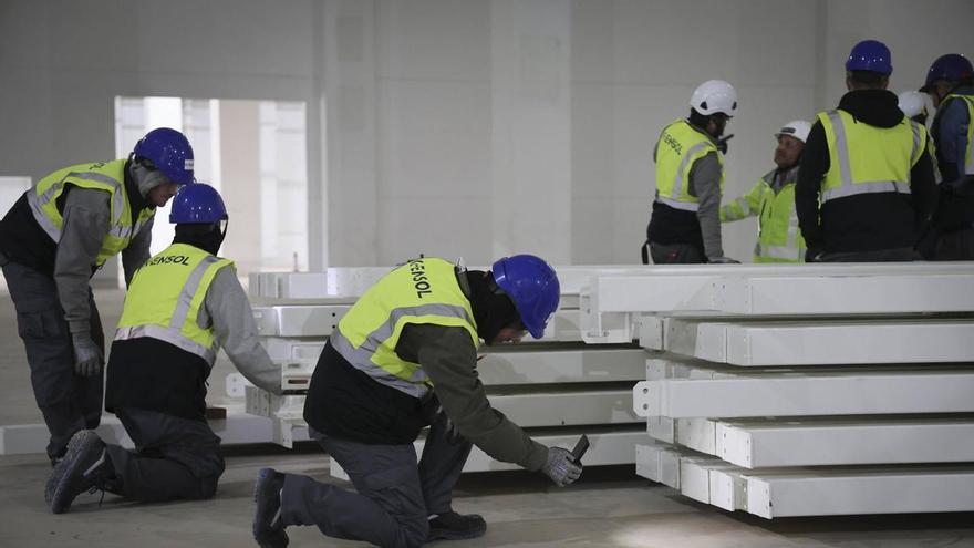 El contratista clave de la gigafactoría de VW manda a parte de sus trabajadores a Corea del Sur con el proyecto sin terminar
