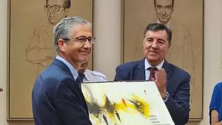 La obra original de este pintor de Gijón luce en el Congreso de los Diputados: "Simboliza y refuerza los valores constitucionales y democráticos"