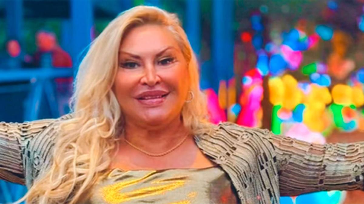 Raquel Mosquera reaparece por sorpresa tras su millonario éxito y habla de la operación: "No creo que Carmen se haya inspirado en mí"