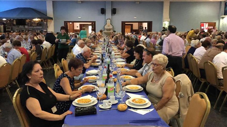 Cinco centros de mayores celebran su día