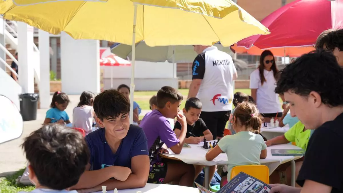 Las bibliopiscinas regresan en Badajoz con más de 4.000 libros