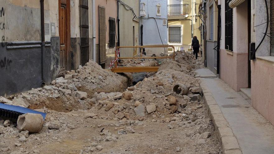 Vecinos de Sant Cristòfol y Betlem se quejan de los perjuicios de las obras