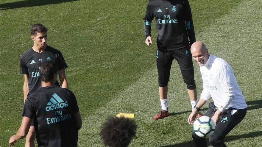 Zidane recupera a Benzema, Marcelo y Theo para su partido número 100