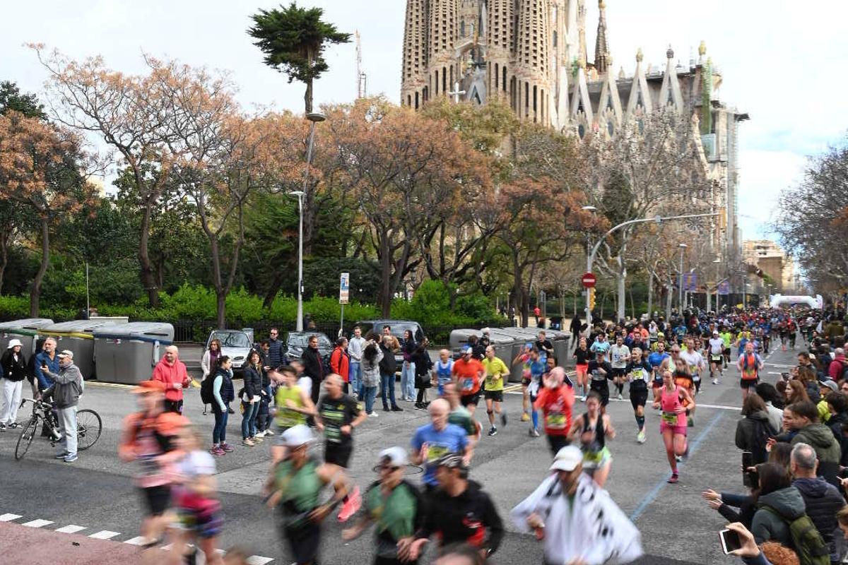 Has participado en la Marató de Barcelona 2024? ¡Búscate en las fotos¡