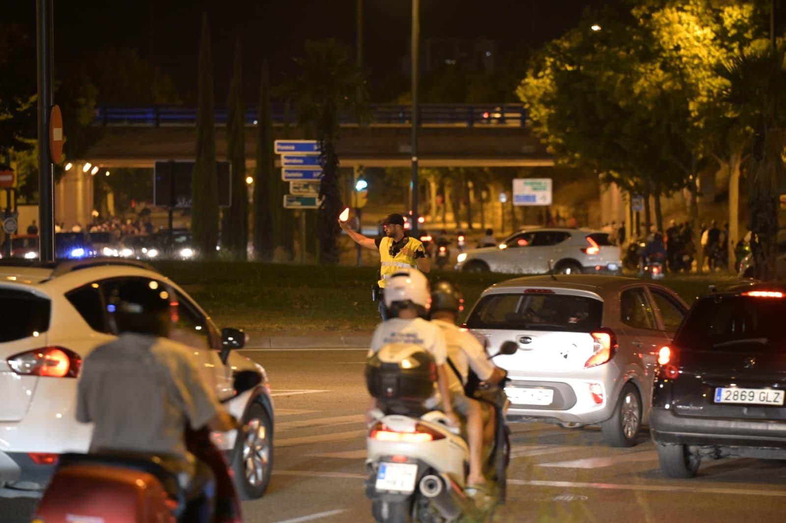 EN IMÁGENES | Atascos a la salida del Ibercaja Estadio