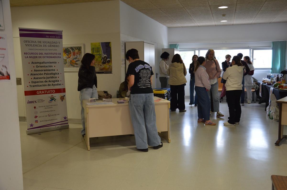 Mesas informativas en el Centro de Salud