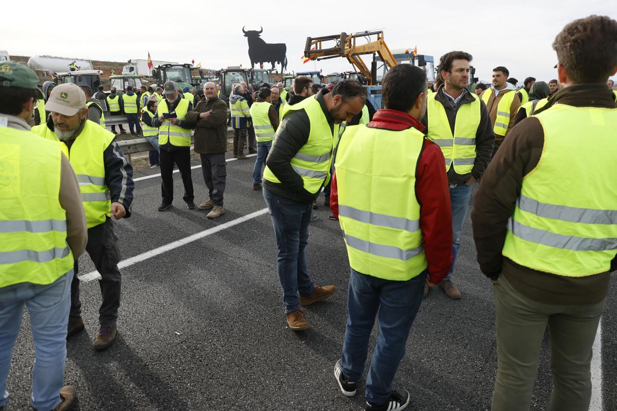 Los agricultores españoles generalizan sus protestas esta semana ante la crisis del campo