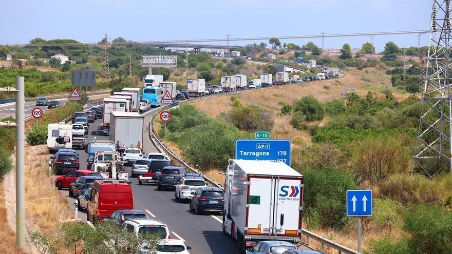 Un incidente multiplo causa code nella AP-7 a Castellón