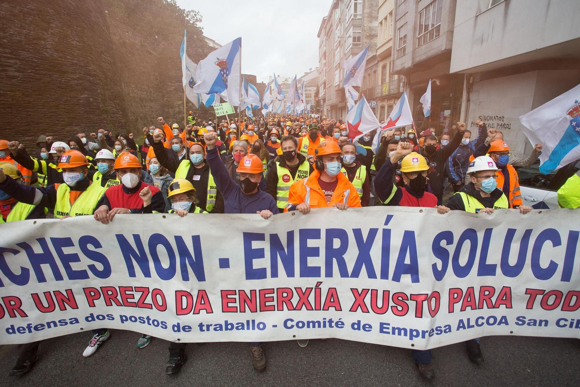 Multitudinaria protesta de los trabajadores de Alcoa en Lugo